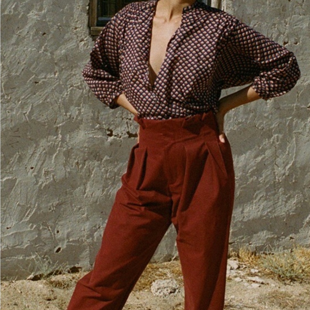 Doen Louvre in Terracotta Burgundy High-Waisted Pants - Size 8